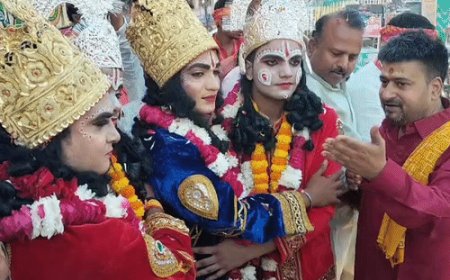 प्रतापगढ़ में राम-भरत के मिलन पर नम हुईं आंखें:घंटाघर चौक पर सुबह संपन्न हुआ ऐतिहासिक भरत मिलाप, झांकियों ने मोहा मन