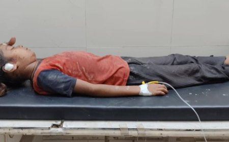 मोटरसाइकिल की ठोकर से बच्ची गंभीर रूप से घायल:महाराजगंज के जरा अस्पताल से गोरखपुर मेडिकल कॉलेज रेफर