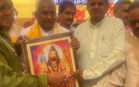बरेली के दो चेहरे बने राष्ट्रीय उपाध्यक्ष:रुद्रपुर में अखिल भारतीय ब्राह्मण महासभा ने रमेश शुक्ला और लवलेश पाठक को सौंपी कमान