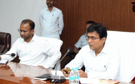 लखीमपुर में 25 केंद्रों पर 60,480 अभ्यर्थी देंगे परीक्षा:25 और 30 अक्टूबर, 1 नवंबर को दो पालियों में होगा एग्जाम, रेलवे-बस स्टेशन पर बनेंगे हेल्प डेस्क