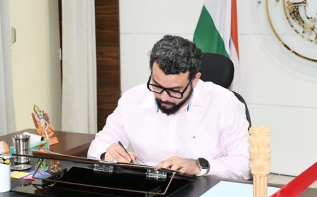 मथुरा नगर निगम की बोर्ड बैठक 3 नवंबर को होगी:महापौर विनोद अग्रवाल को न्योता; अनुपस्थित रहने पर वरिष्ठ पार्षद कर सकते हैं अध्यक्षता