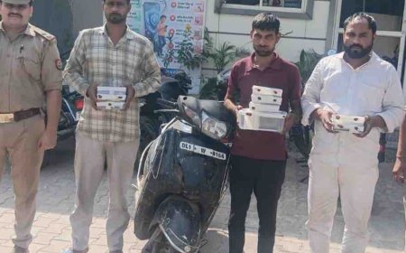 गाजियाबाद में मोबाइल चोरी करने वाले 3 आरोपी गिरफ्तार:चोरी की स्कूटी और 9 मोबाइल बरामद, दिल्ली में भी मुकदमा दर्ज
