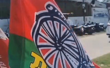 सपा ने मनाई संत नामदेव और महर्षि वाल्मीकि की जयंती:गोरखपुर में जिलाध्यक्ष ने सबको समता और भाईचारे का संकल्प दिलाया