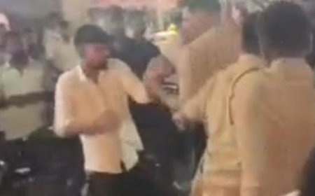 अम्बेडकरनगर में रामलीला देखने गए युवक को पुलिस ने पीटा:7 दिन बाद वीडियो आया सामने, सीओ कर रहे जांच