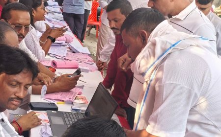 प्रयागराज एमएलसी चुनाव में OPS और शिक्षकों के मुद्दे हावी:हरवारा बूथ पर मतदाताओं में दिखा उत्साह