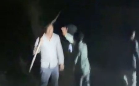 औरैया में दो पक्षों में मारपीट, लाठी-डंडे चले:घायल जिला अस्पताल रेफर, वीडियो सामने आने पर केस दर्ज