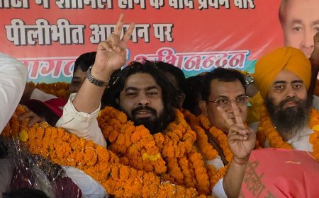शाने अली की सपा में वापसी:पीलीभीत में कार्यकर्ताओं ने स्वागत किया, महंगाई-बेरोजगारी का मुद्दा उठाया