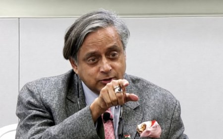 नवी पिल्लई को बधाई नहीं देने पर सरकार से नाराज शशि थरूर
