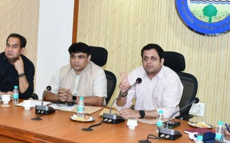 गाजियाबाद में टाउन वेंडिंग कमेटी की बैठक:नगर आयुक्त बोले- पथ विक्रेताओं के लिए लिए गए निर्णय, पुराने वेंडरों को प्राथमिकता