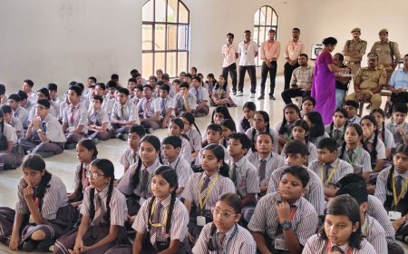 सीतापुर में साइबर सुरक्षा कार्यशाला आयोजित:अभ्युदय योजना प्रतियोगी परीक्षा निःशुल्क तैयारी, छात्रों को सिखाए ऑनलाइन बचाव नियम