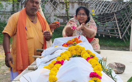 वृद्धाश्रम के बुजुर्ग को दी सम्मानजनक विदाई:77 वर्षीय कृष्ण स्वरूप के अंतिम संस्कार में इनर व्हील क्लब स्वर्णिम ने किया सहयोग