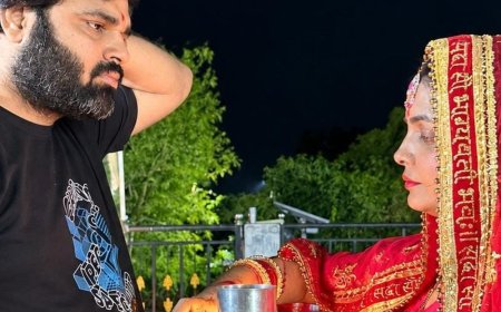 सीतापुर में श्रद्धा से मना करवा चौथ:बादलों के बीच 10 मिनट दिखा चांद, महिलाओं ने अर्घ्य देकर खोला व्रत