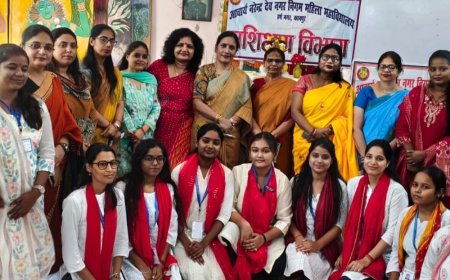 कानपुर के महिला महाविद्यालय में नुक्कड़ नाटक:स्वच्छता ही सेवा संदेश पहुंचाया, छात्राओं ने दी शानदार रंगमंचीय प्रस्तुति