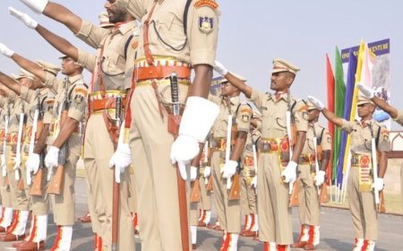 CAPF अफसरों की भर्ती-सेवा का नया कानून लागू:5 सुरक्षा बलों में IPS का डेपुटेशन-प्रमोशन हो सकेगा; इसके खिलाफ सुप्रीम कोर्ट में मामला