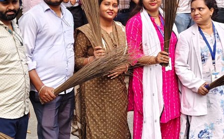 लखनऊ में सीएचओ का धरना:सरकार पर अनदेखी का आरोप लगाया, बोले- मांगों पर जल्द कार्रवाई की जाए