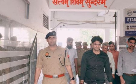 पीईटी परीक्षा के लिए डीएम-एसपी ने केंद्रों का जायजा लिया:निष्पक्ष और शांतिपूर्ण परीक्षा के लिए सुरक्षा व यातायात व्यवस्था परखी, 15 केंद्रों पर 7104 कैंडिडेट देंगे एग्जाम