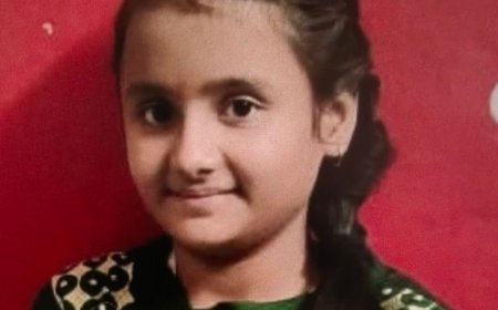 झूला झूलते समय धोती में फंसी छात्रा की गर्दन, मौत:कानपुर में मां सामने बैठकर पी रही थी चाय; कराटे में मिला था मेडल