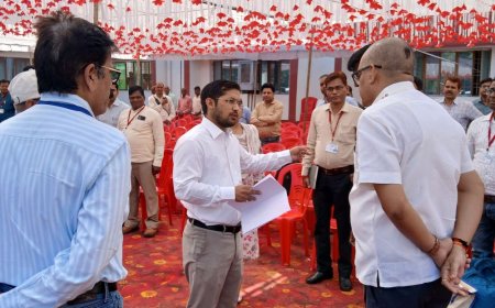 चंदौली में MLC चुनाव के लिए पोलिंग पार्टियां रवाना:10 केंद्रों पर शुक्रवार सुबह 8 से शाम 4 बजे तक होगा मतदान, मतपत्रों का होगा उपयोग