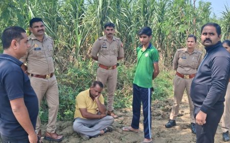 हापुड़ में खेत में मिला युवक का शव:तीन दिन से लापता था, सर्पदंश की आशंका, पेट्रोल पंप पर करता था काम