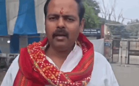 वाराणसी में स्नातक सपा प्रत्याशी का स्थानीय प्रशासन पर आरोप:बोले - चुनाव प्रभावित करने की हो रही साजिश, नहीं बताया जा रहा राउंडवार रिजल्ट