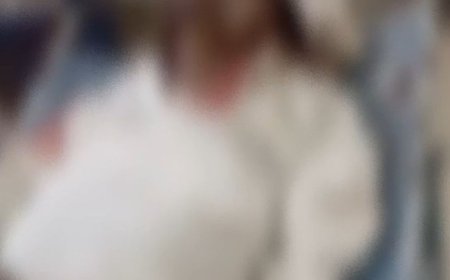 फतेहपुर में ई-रिक्शा पलटने से अज्ञात चालक की मौत:बांके बिहारी मंदिर के सामने हादसा, इलाज के दौरान तोड़ा दम