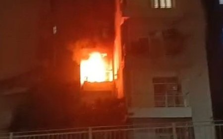 ग्रेटर नोएडा में फ्लैट की बालकनी में लगी आग:कर्मचारियों ने बुझाया, नहीं हुआ कोई नुकसान