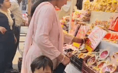 मेरठ में अहोई अष्टमी पर सजे बाजार:मिट्टी के करवे से लेकर गोटा-घुंघरू वाले सजावटी करवे तक उपलब्ध