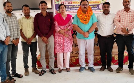 बाराबंकी में बीईओ उपेंद्र सिंह का स्वागत:प्राथमिक शिक्षक संघ ने की मुलाकात, शैक्षिक गुणवत्ता और समन्वय पर हुई चर्चा
