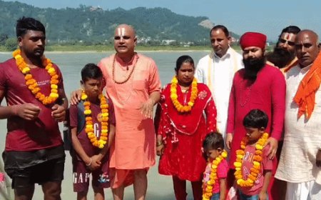 हरिद्वार में UP के मुस्लिम परिवार ने अपनाया हिंदू धर्म:माहिद से मोहित बना पति, सबीना से खुशी बनी पत्नी; बोले- अपनी इच्छा से की ‘घर वापसी’