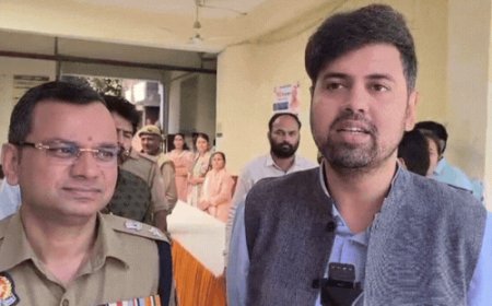 एफबी-व्हाट्सएप और यूट्यूब चैनलों की आड़ में ब्लैकमेलिंग का धंधा:मुरादाबाद पुलिस को शासन स्तर से मिलीं गंभीर शिकायतें; DM-SSP बोले-जेल जाएंगे ब्लैकमेलर्स
