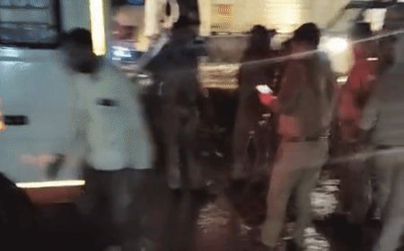 अयोध्या में रोडवेज बस ने पिकअप को मारी टक्कर:मृतकों श्रद्धालुओं की संख्या पहुंची तीन, 15 घायलों को चल रहा इलाज
