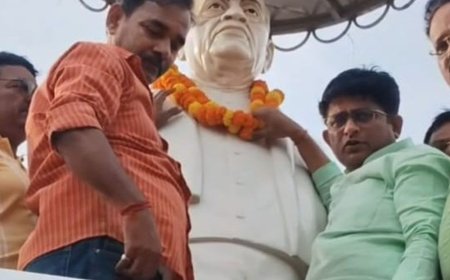 भाजपा ओबीसी मोर्चा ने 'सबसे ऊंचे सरदार' अभियान शुरू किया:मिर्जापुर में पटेल प्रतिमा की सफाई की, 31 अक्टूबर तक चलेगा कार्यक्रम