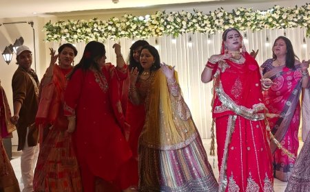 लखनऊ में महिलाओं ने मनाया करवा चौथ का उत्सव:सांस्कृतिक कार्यक्रम, गेम्स और करवा क्वीन प्रतियोगिता
