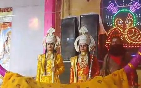 शिवधनुष टूटते ही गूंजा रामलीला मैदान:बदायूं में माता सीता ने श्रीराम को पहनाई वरमाला, देवताओं ने बरसाए फूल
