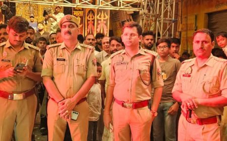 शिकारपुर में सीओ ने किया निरीक्षण:जुलूस के दौरान पुलिस की तैनाती, यातायात और कानून-व्यवस्था का जायजा लिया