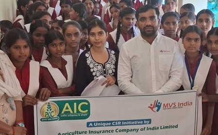 गोरखपुर के स्कूल में प्रोजेक्ट गरिमा:बालिकाओं को स्वास्थ्य के प्रति किया जागरूक, सैनिटरी पैड वेंडिंग मशीन और इंसीनरेटर लगाया