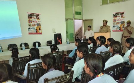 फर्जी प्रोफाइल और ऑनलाइन ठगी से कैसे बचें?:रेउना पुलिस ने महिलाओं-बालिकाओं को दिए सुरक्षा के टिप्स