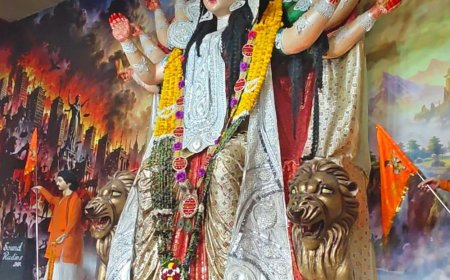 804 पूजा समितियों ने नहीं लिया बिजली का अस्थायी-कनेक्शन:जौनपुर में ज्यादातर पंडालों में फायर सिलेंडर नहीं; लोहे की पाइपों पर भी नहीं बांधी सेफ्टी पॉलीथीन