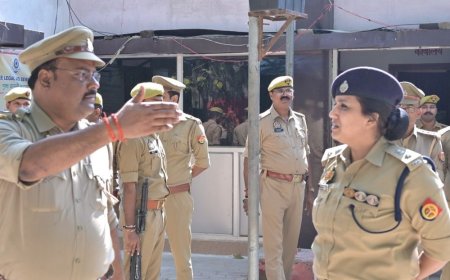 एसपी रवीना त्यागी ने फतेहपुर थाने का औचक निरीक्षण किया:अभिलेखों की जांच कर दिए सख्त निर्देश, रात में गश्त बढ़ाने पर जोर