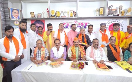 अखिल भारतीय उद्योग व्यापार मंडल की बैठक:लखनऊ में UPI लेनदेन पर MDR सीमा बढ़ाने की उठाई मांग