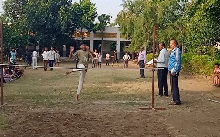बरेली में जिला स्तरीय खेल प्रतियोगिताएं आयोजित:एथलेटिक्स दौड़ कुश्ती स्पर्धाएं हुईं, विद्यार्थियों ने बढ़-चढ़कर लिया हिस्सा