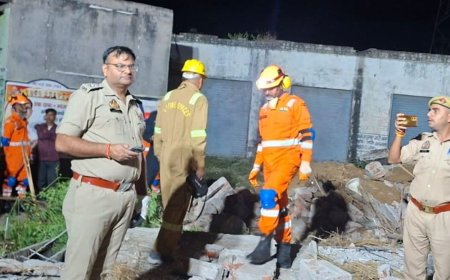 बुलंदशहर में निर्माणाधीन मकान ढहा, दो की मौत:बुजुर्ग समेत 3 मलबे में दबे, 3 घंटे तक चला रेस्क्यू अभियान