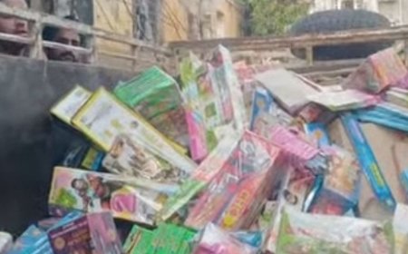 गोंडा में अवैध पटाखों पर जिला प्रशासन सख्त:चारों तहसीलों में पुलिस टीमें कर रहीं जांच, बिना लाइसेंस निर्माण या भंडारण पर होगी कार्रवाई