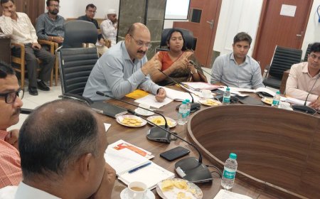 जिलाधिकारी ने उद्योग बंधु समिति की बैठक की:कैंची क्लस्टर में पुलिस चौकी, मेवला फ्लाईओवर की सड़क और बिजली पर चर्चा