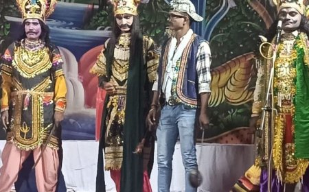 लखनऊ में रामलीला का मंचन:राम और केवट संवाद से दर्शक हुए भावुक, समानता व भक्ति का दिया संदेश