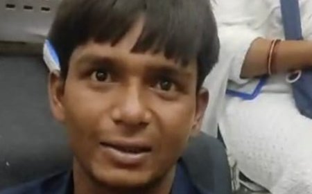 झांसी स्टेशन पर बिना टिकिट पकड़ा युवक निकला चोर:बार-बार कॉल आने पर भी फोन नहीं उठा रहा था, TTE ने कॉल रिसीव की तो खुला राज