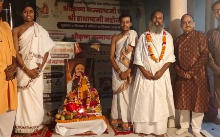 श्री हरि मंदिर में दुर्गा पूजा महोत्सव:वैदिक मंत्रोच्चार के बीच हुआ देवी अनुष्ठान, भजनों पर झूमे श्रद्धालु