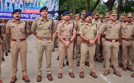 प्रतापगढ़ में राष्ट्रीय एकता मार्च:पुलिस अधिकारियों और कर्मचारियों ने देश की मजबूती का दोहराया संकल्प