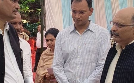 आगरा खंड स्नातक-शिक्षक चुनाव के लिए पोलिंग पार्टियां रवाना:12 जिलों में 392 पोलिंग पार्टियां मतदान केंद्रों के लिए भेजी गईं, मंडल आयुक्त ने देखी व्यवस्थाएं