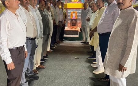 गोरखपुर में वीर सेनानी को श्रद्धांजलि:अनिल कुमार गुप्त बोले- बाबूजी ने निडरता से आवाज उठाना सिखाया
